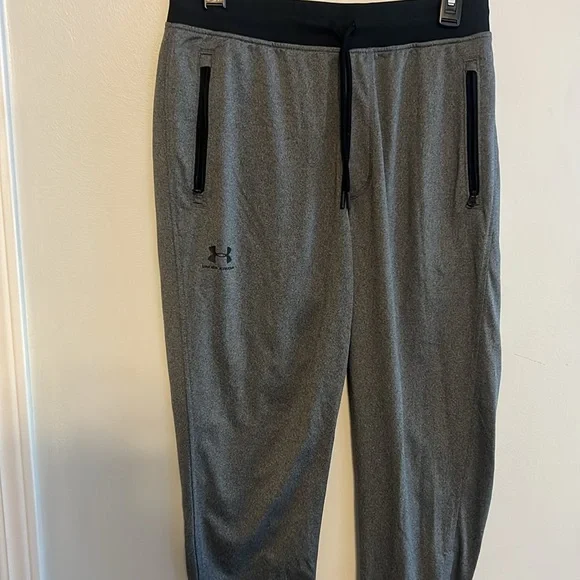 Men’s Under Armour Joggers - Picture 8 of 13